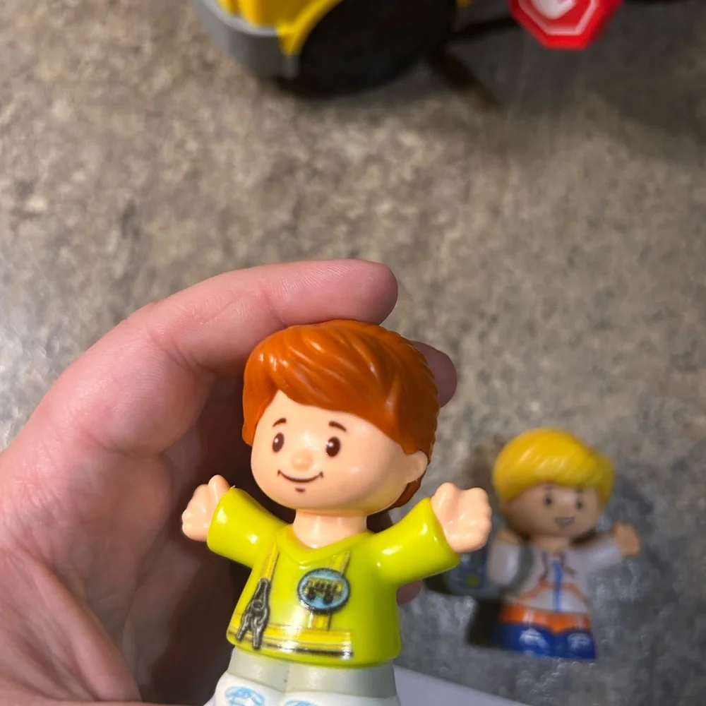 Fisher-Price Little People Yellow School Bus Bundle